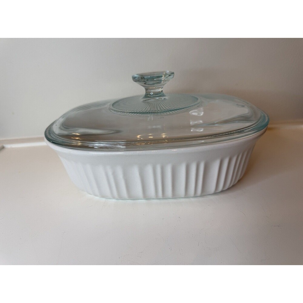 CorningWare French White 1.5 Qt Oval Covered Casserole Dish With Glass Lid